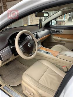جاگوار XF